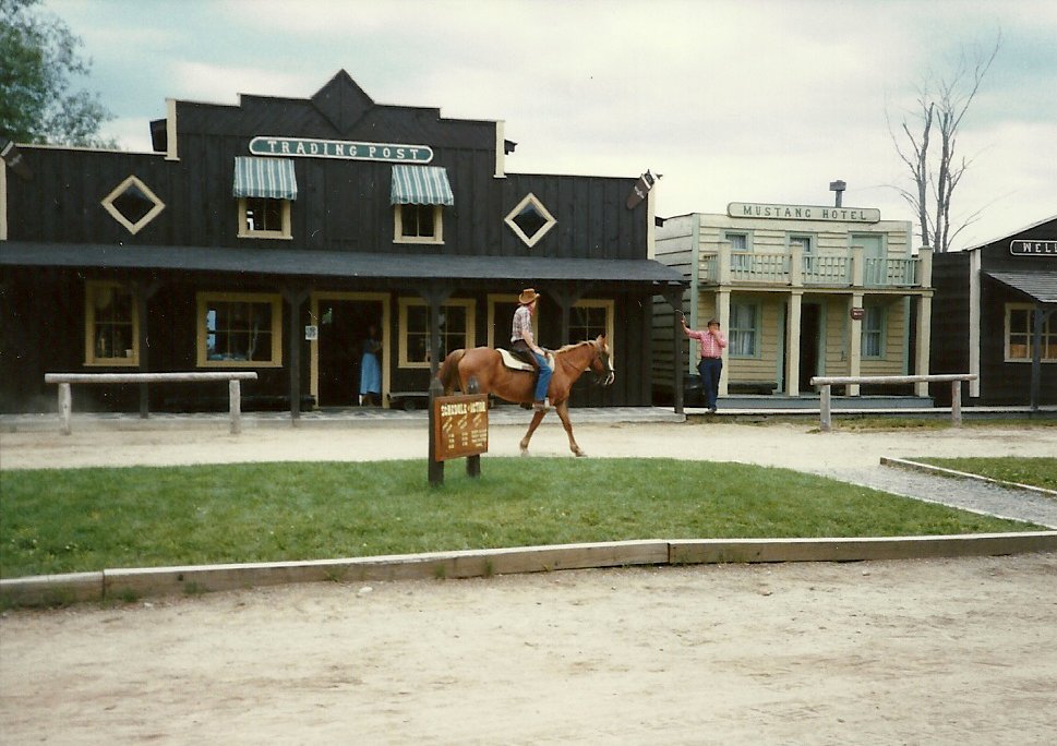 Edmond Gallery