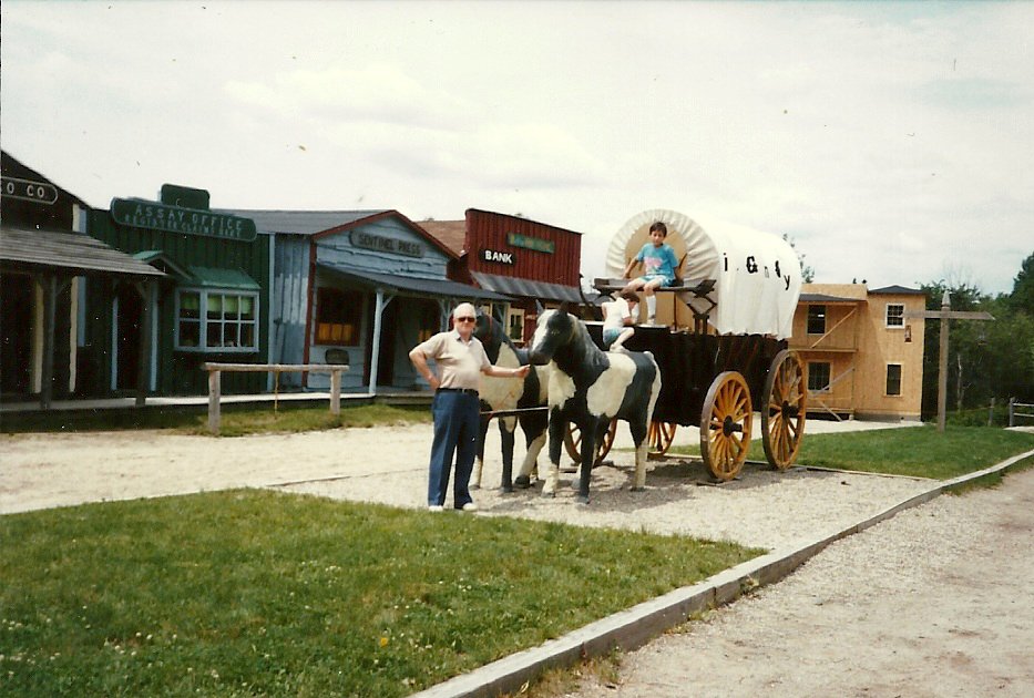 Edmond Gallery